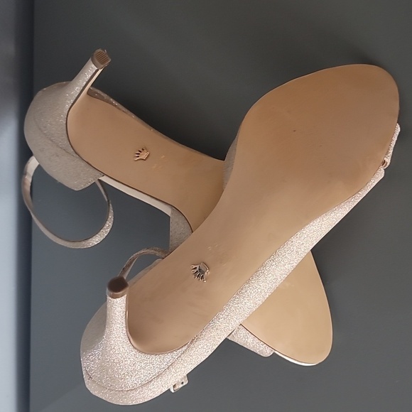 NINA Princess Gold Peep Toe Heels - Picture 10 of 13